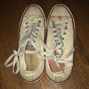 White converse